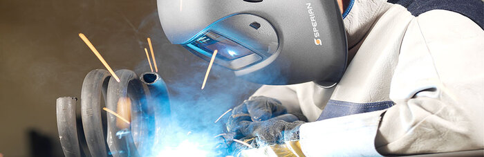 THE BEST WELDING FUME HELMETS- WHAT FEATURES TO LOOK FOR!